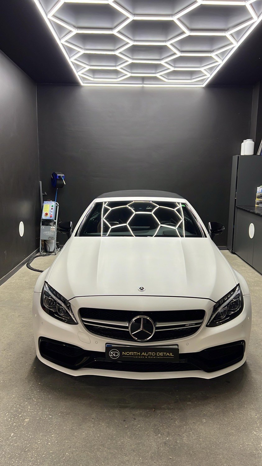 Mercedes-AMG C63 S blanco con acabado cerámico